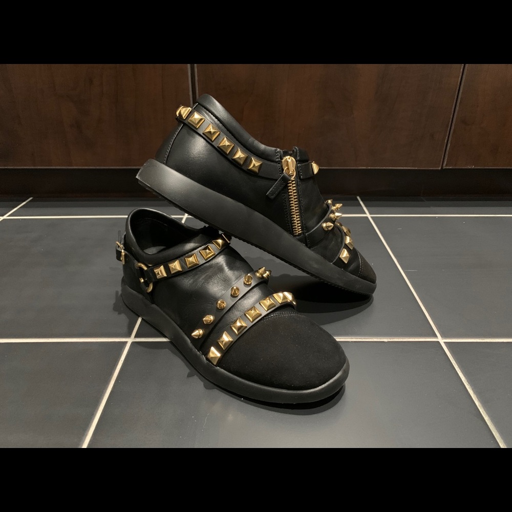 Giuseppe Zanotti Mens Black Studded Sneakers